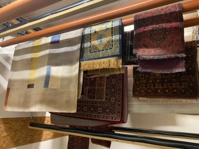 How do I dry my rug at home?